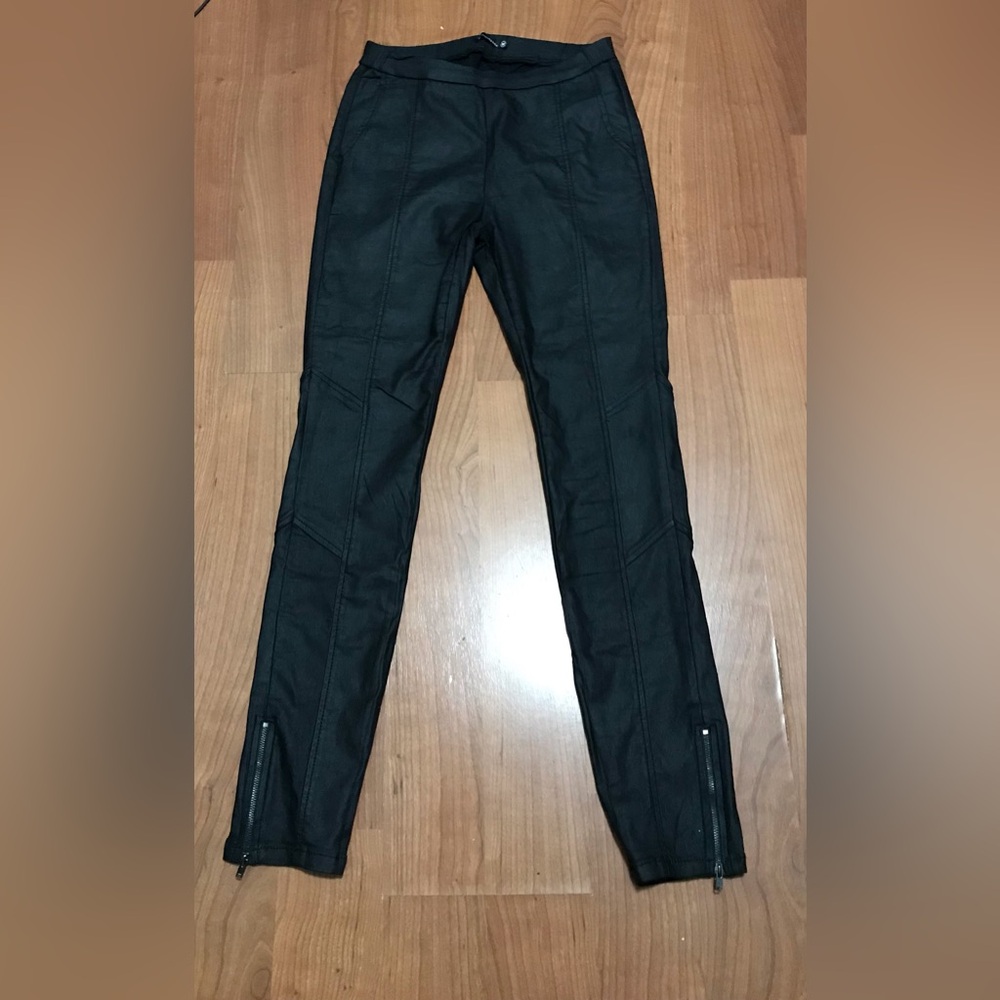 Mindcode woman’s Moto  faux leather pants
